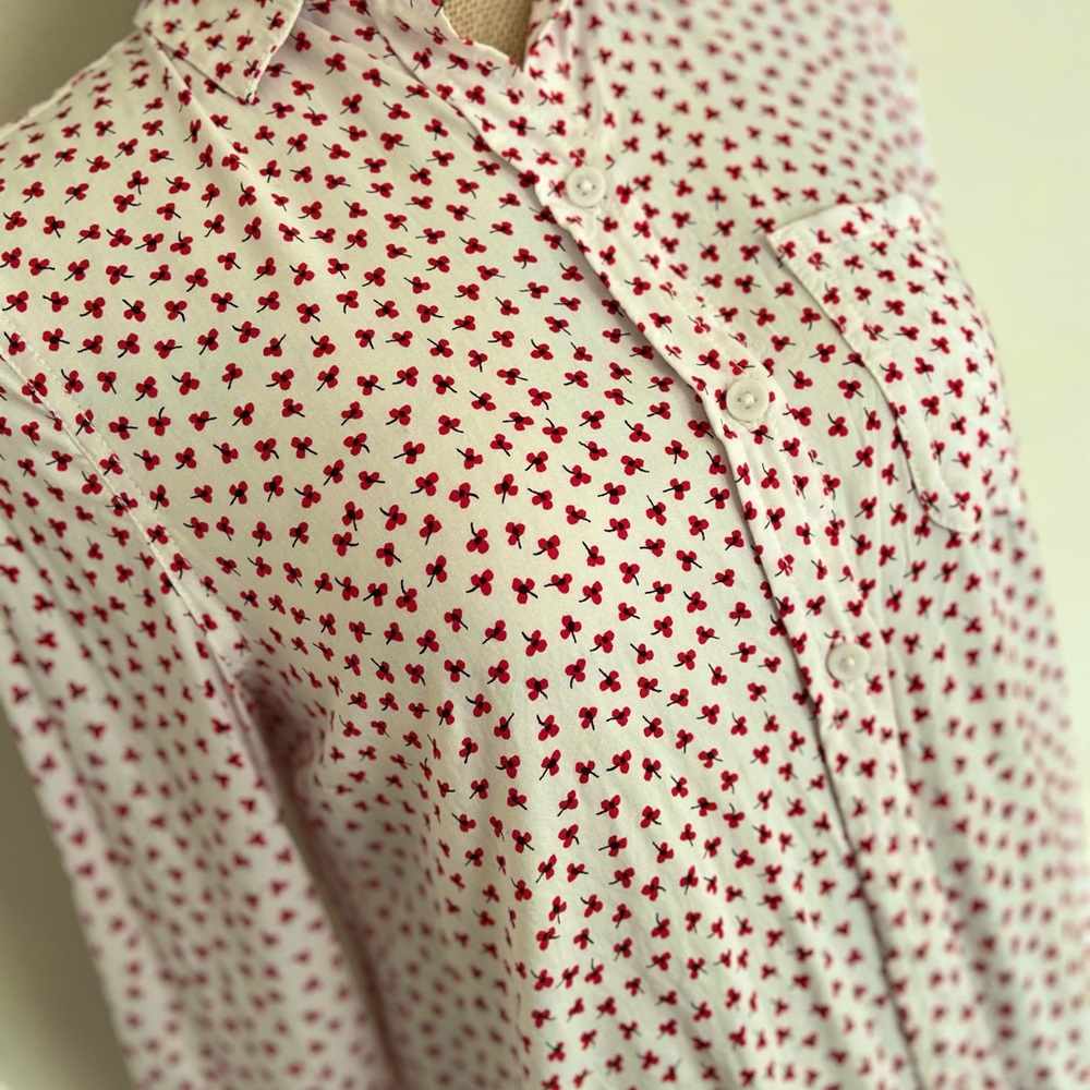 Red poppy button down - xs